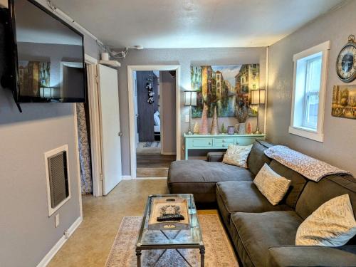 West Slope House | Treehouse Cottage