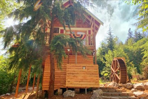 Snohomish House | Treehouse Place at Deer Ridge Ole Mill