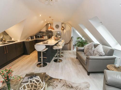 Newton Poppleford House | Treetops