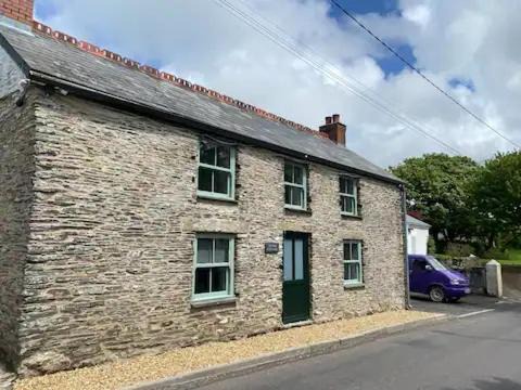Camelford House | Tregue Cottage