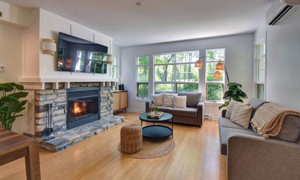 Tremblant-Les-Eaux Apartment | Tremblant Prestige - Les Eaux 227-6