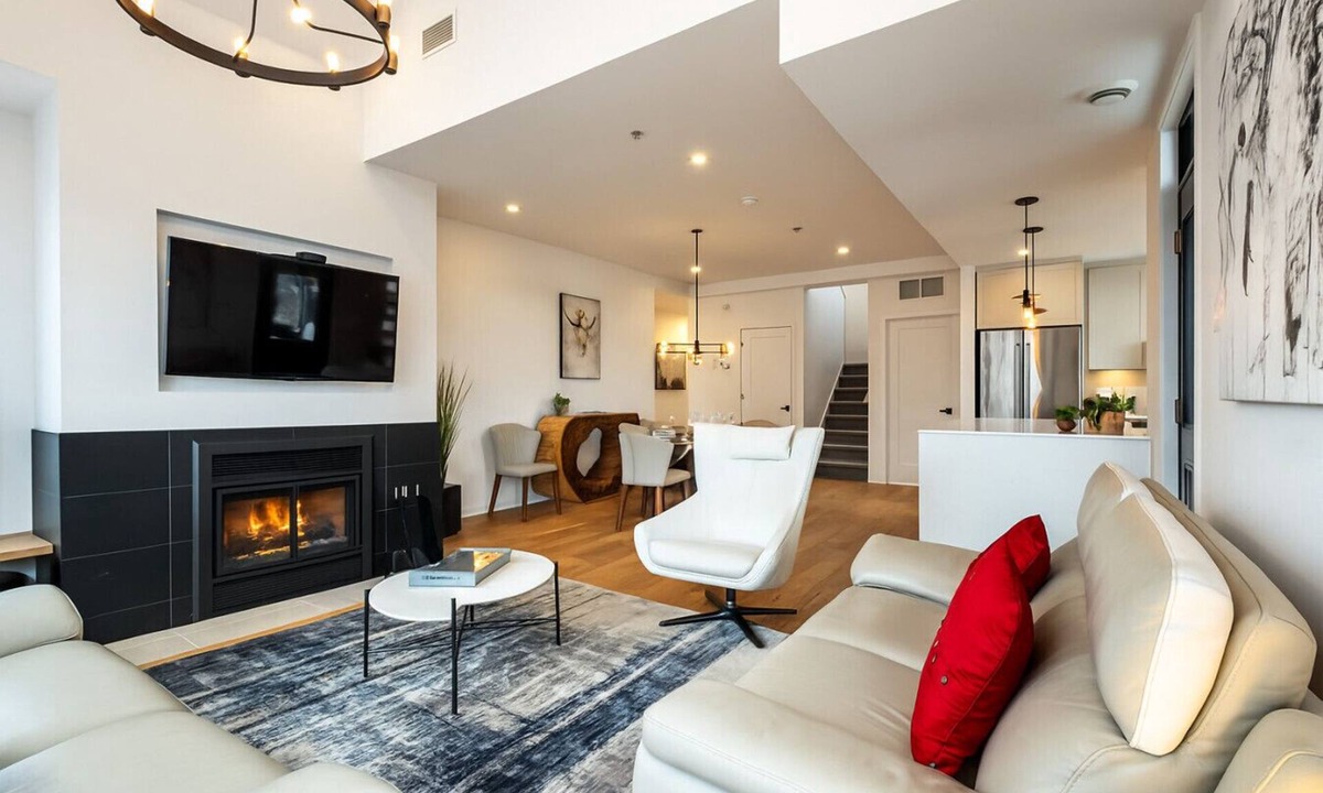 Tremblant-Les-Eaux Apartment | Tremblant Prestige - Les Eaux 215-8