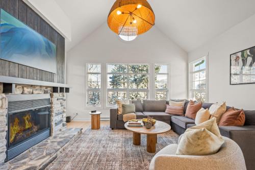 Tremblant-Les-Eaux House | Tremblant Prestige - Les Eaux 221-3