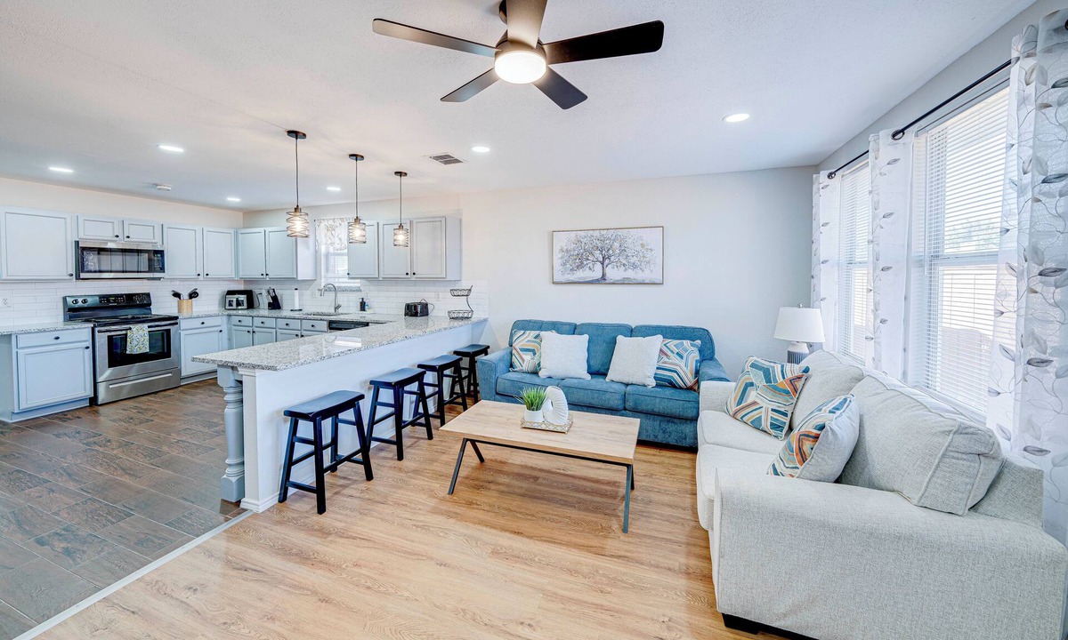 McKinney House | Tremendous space with covered patio in central McKinney