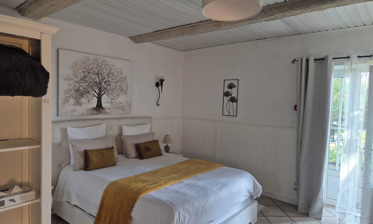 Crest Apartment | Tremendous studio with AC in charming Crest