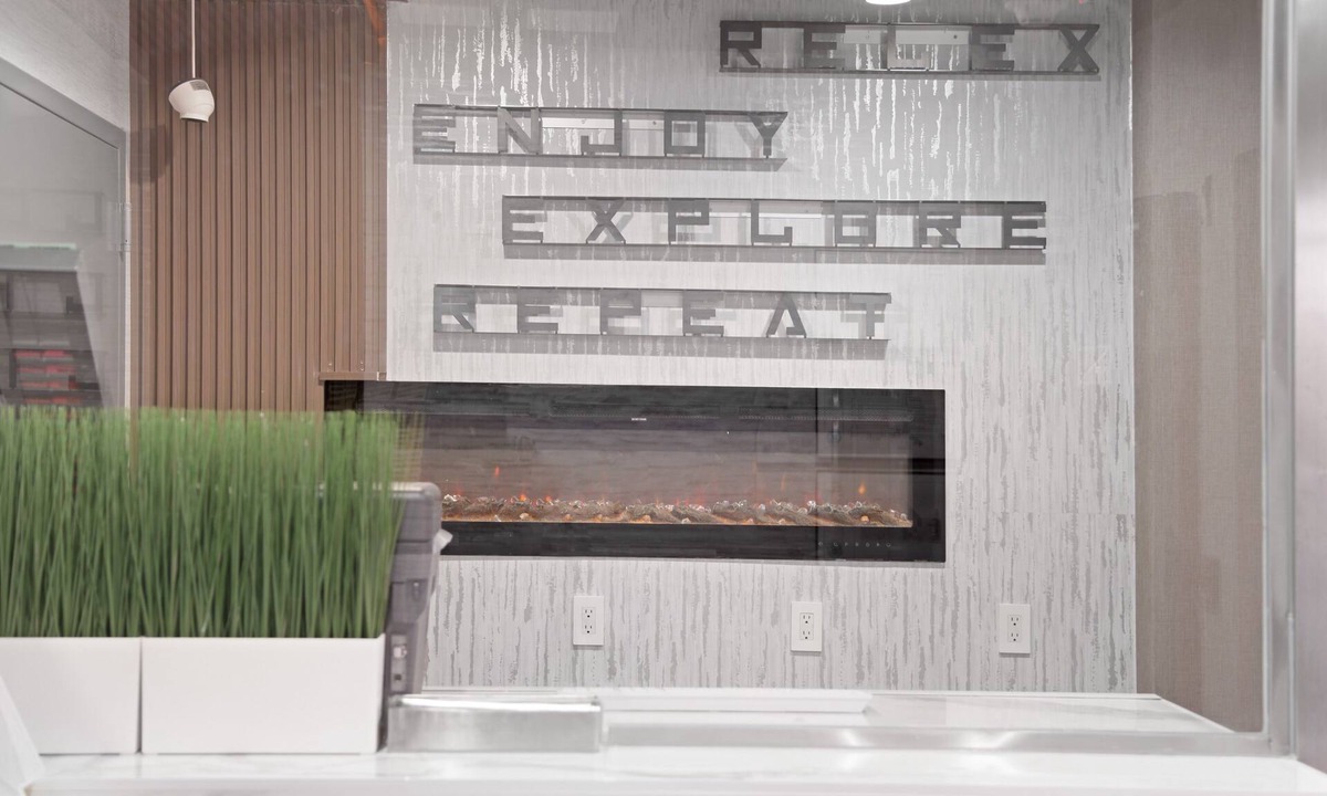 West Bronx Hotel | Tremont Hotel