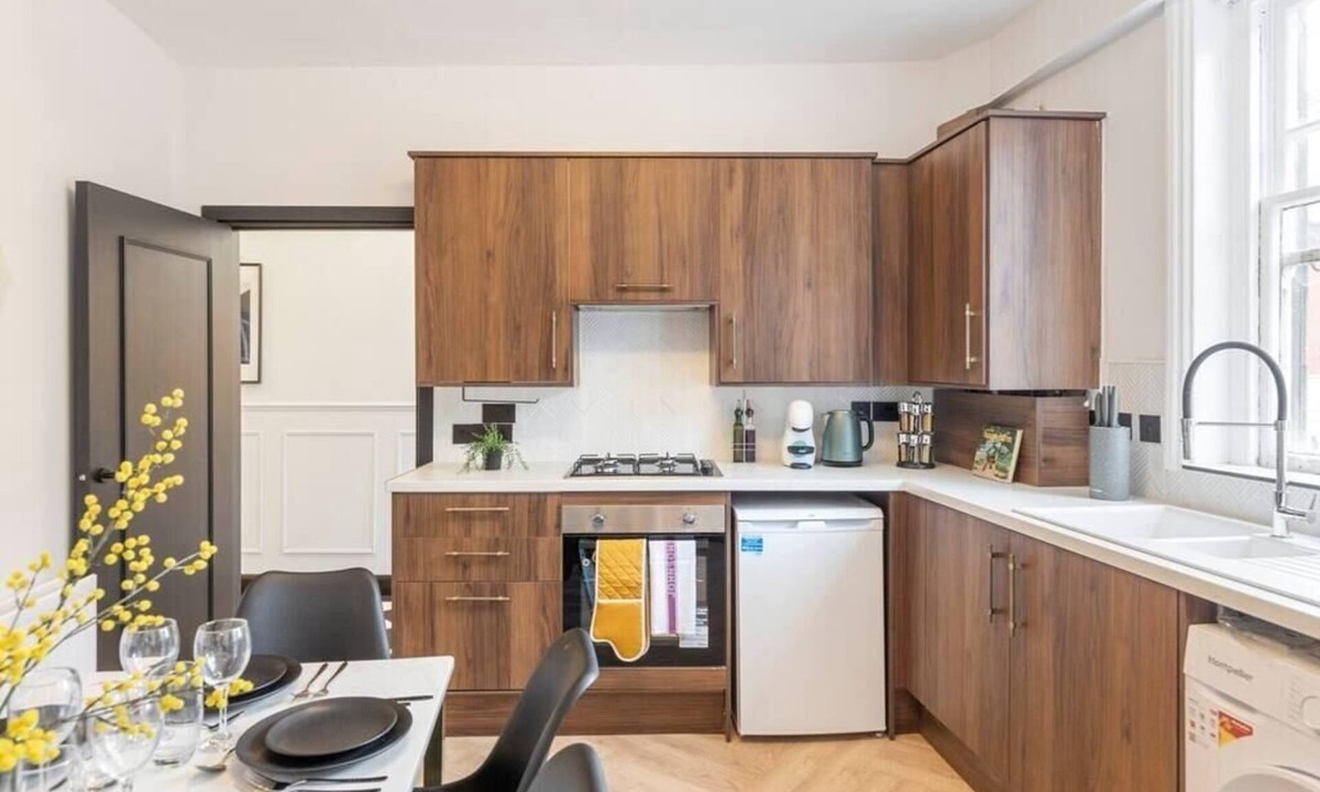 Homerton Apartment | Trendy 3-Bedroom Hackney Pad