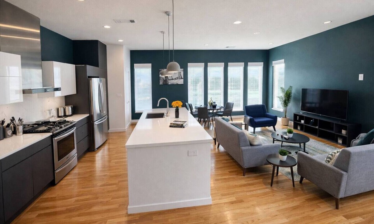 Cedars House | Trendy 3BR I Parking I Workspace