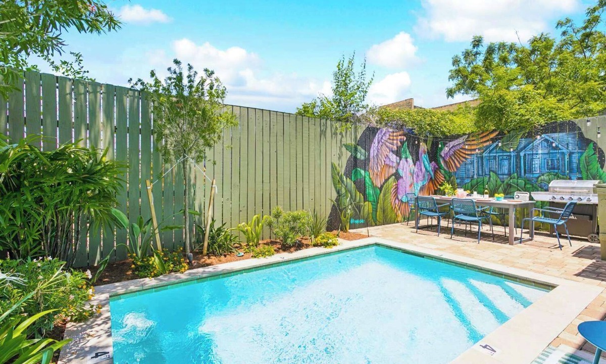 Treme House | Trendy Art Filled MidCity Oasis w/HeatedPool+ PKG