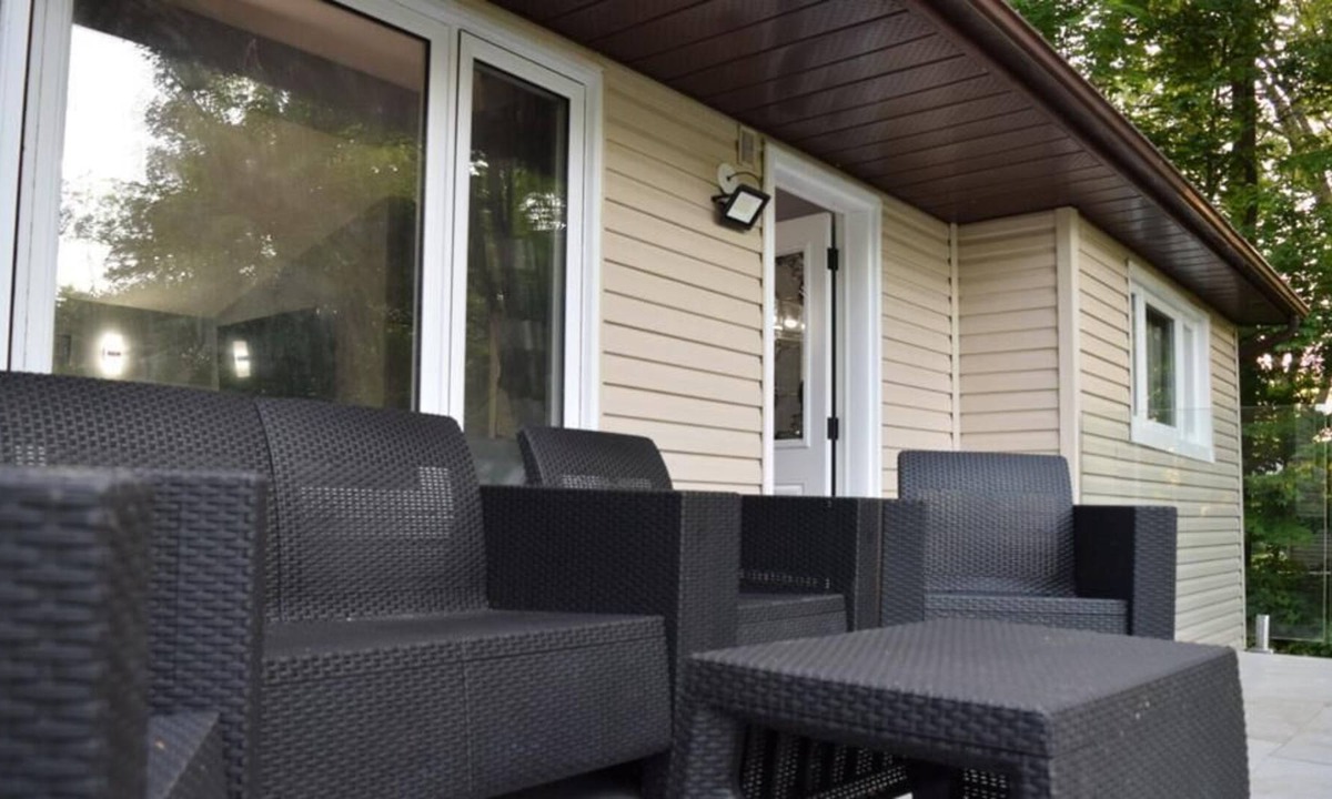 Hastings House | Trendy & Modern 3 Bed Cottage/Bungalow just 2 hours from Toronto