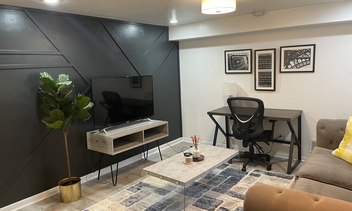 The Gap Apartment | Trendy Unit-15mins to downtown!