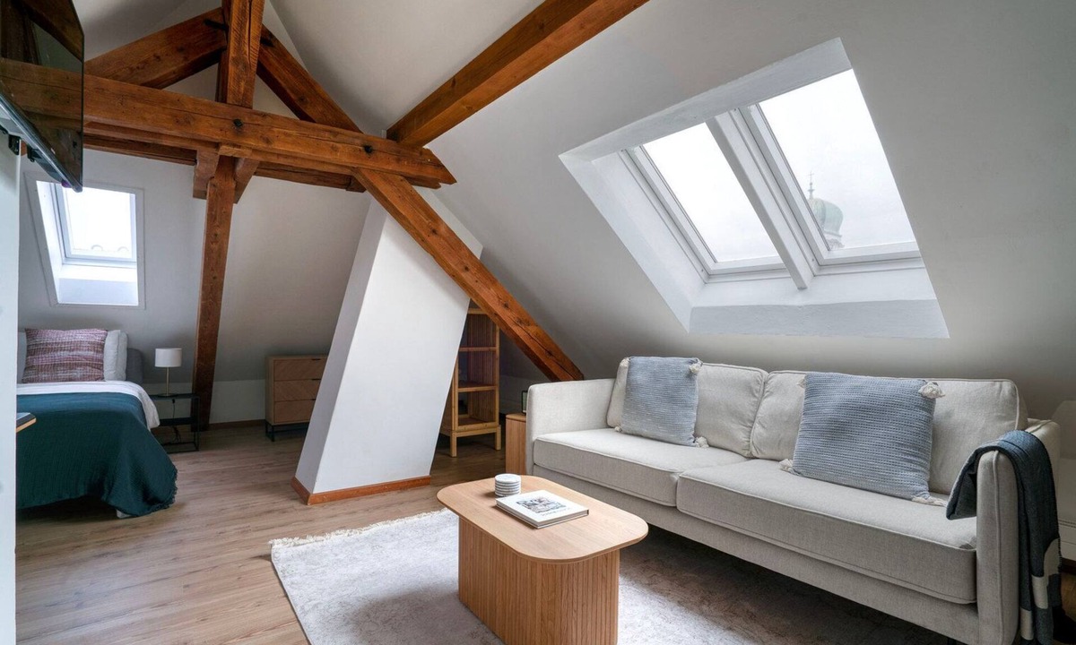 Wipkingen Apartment | Trendy Wipkingen Studio, steps to River & Groceries, by Blueground