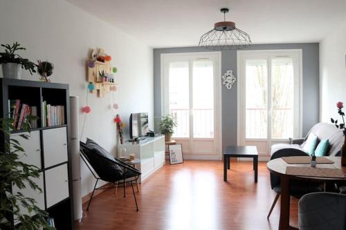 Reze Apartment | TRENTEMOULT-REZE : 2 chambres, 65m²+parking+wifi