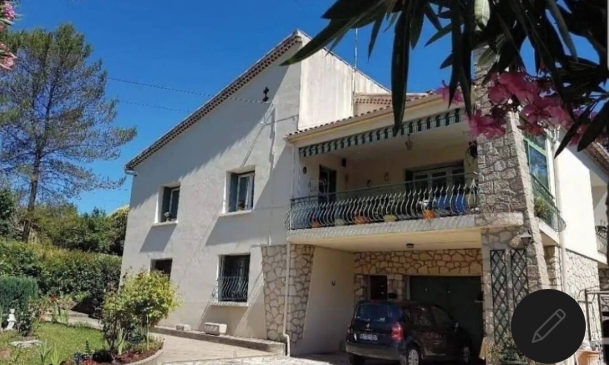 Ales Apartment | Trepeloup accommodation