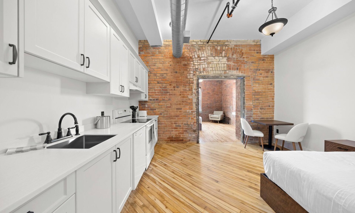Carleton Place Hotel | Tri Century Mill Suites