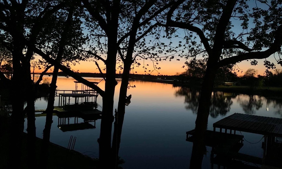 Trinity House | Trinity Chalet, Lakefront Downstairs Home w/, Covered Patio! Sleeps 3