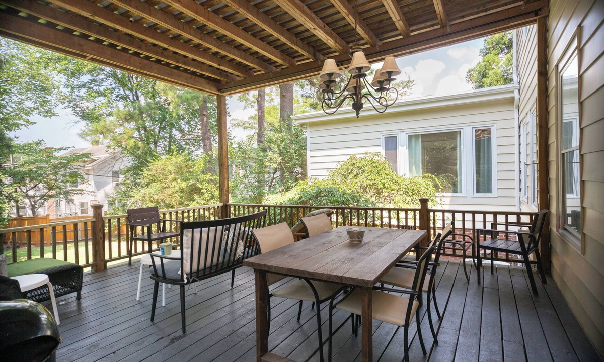 Durham Apartment | Trinity Park Home Walk to Duke & Downtown
