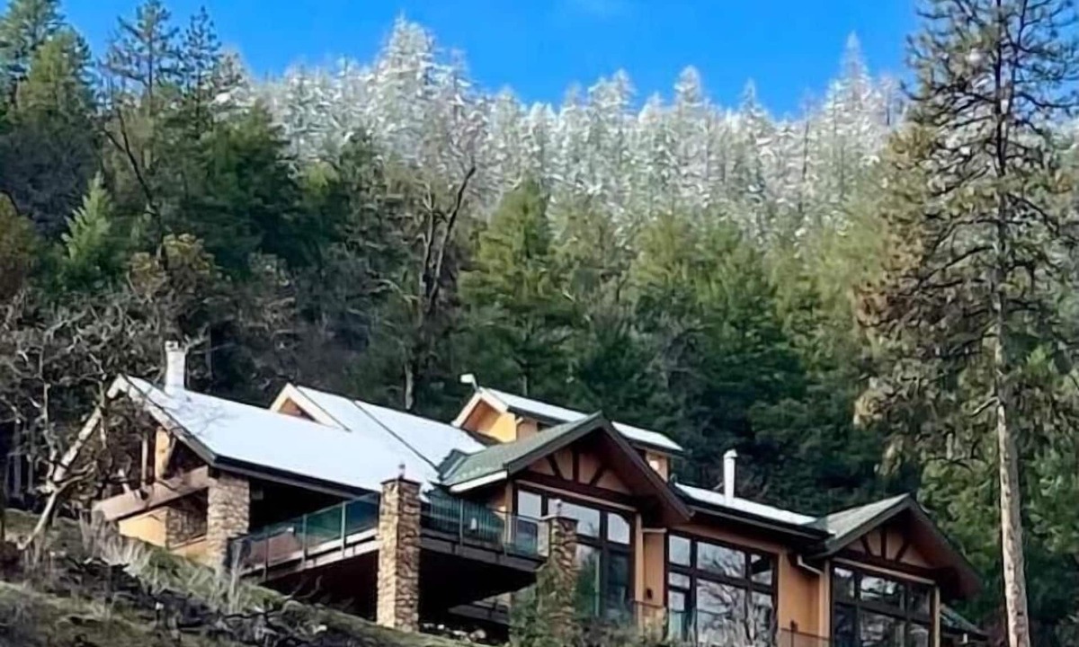 Junction City Cabin | Trinity River Estate