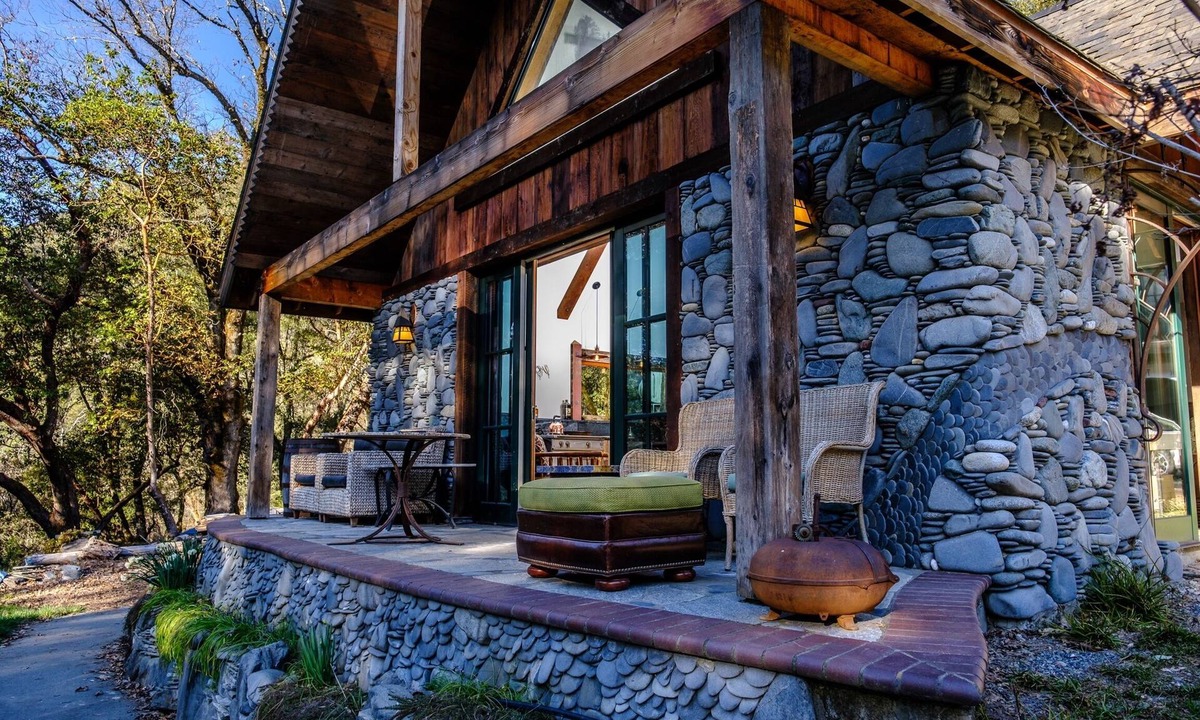 Salyer Apartment | Trinity Riverstone Pool House, pet friendly