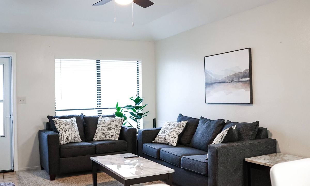 Hobbs House | Trinity Townhome #B in the heart of Hobbs