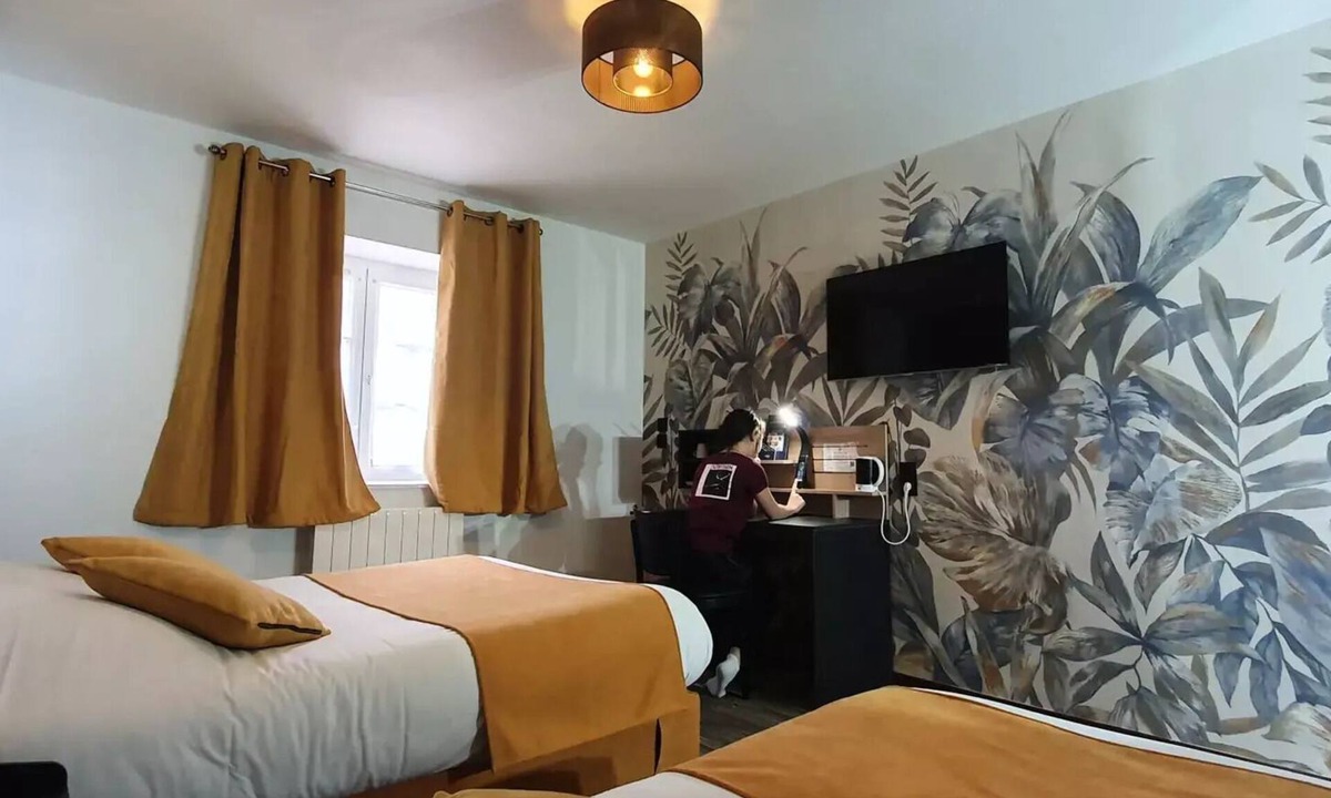 Arbigny House | Triple room sleeps 3