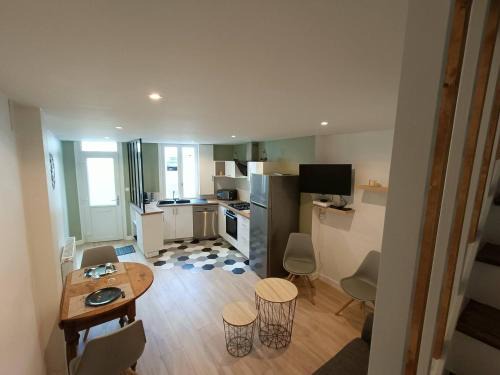 Angouleme Apartment | Triplexe Cosy proche cathédrale