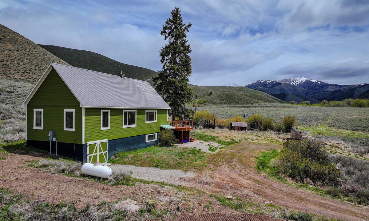 Sun Valley House | Triumph Ranch Farm House