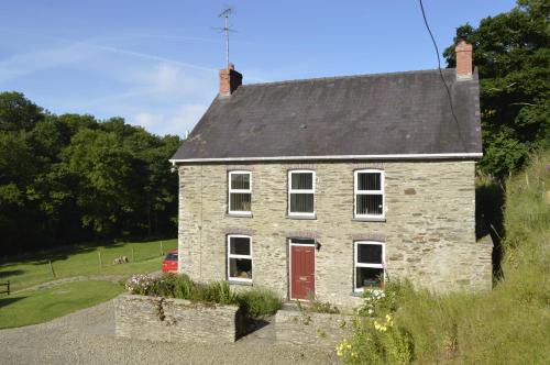 Tremain Bed & Breakfast | Troedyrhiw Bed & Breakfast