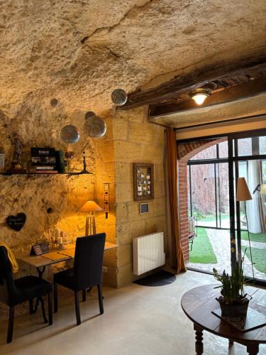 Rochecorbon House | Troglodytes "Loire Sauvage"