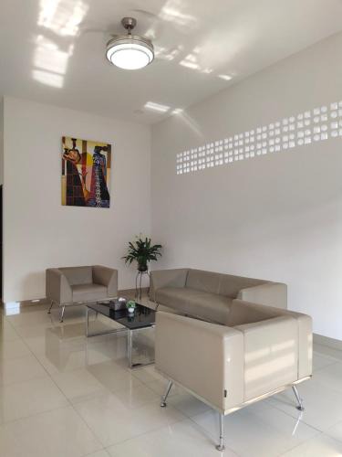 Medan House | Tropical Cozy House in the heart of Medan