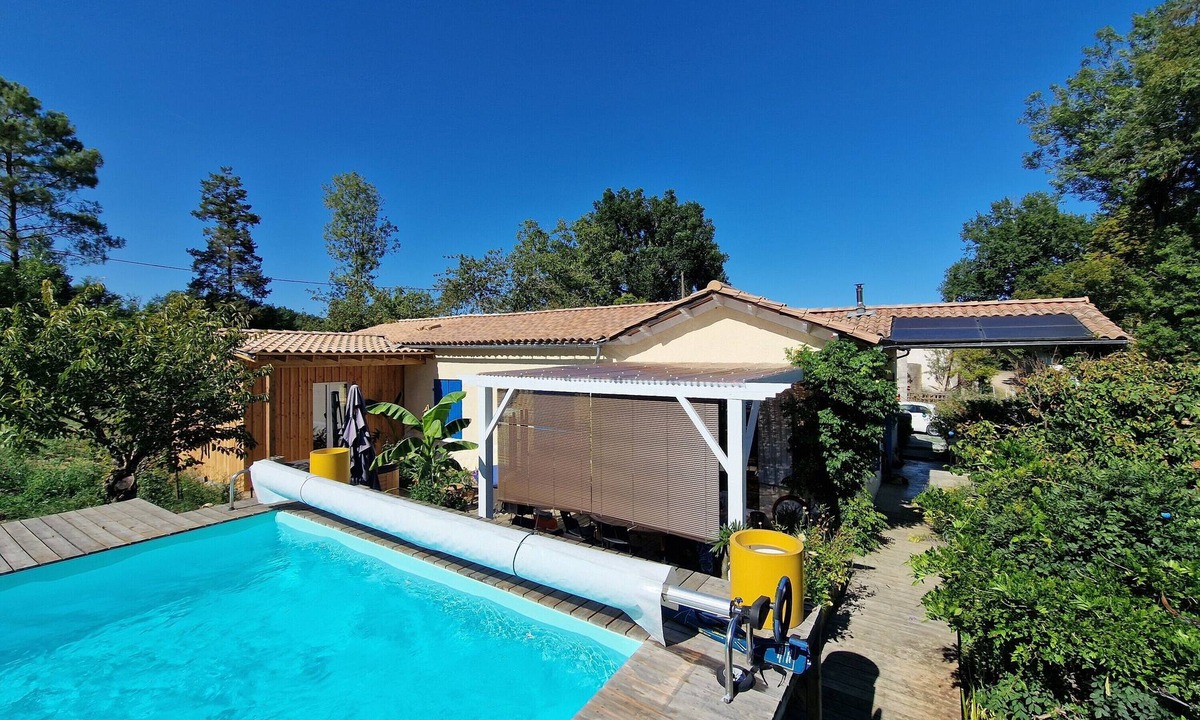 Le Fleix House | Tropical Escape in Dordogne