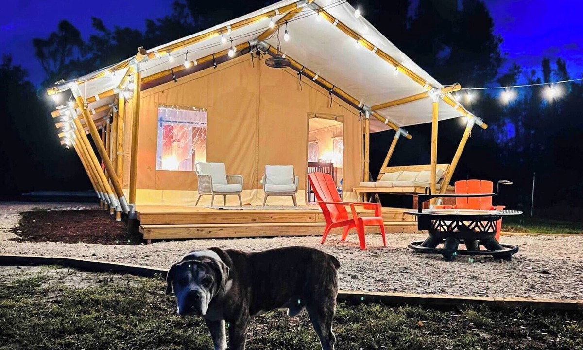Punta Gorda Cabin | Tropical Glamping with Hot Tub