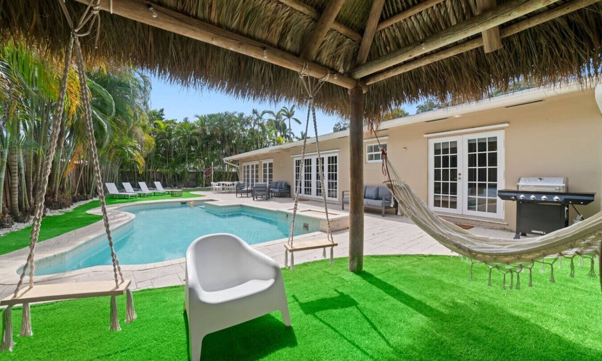 North Miami Beach House | Tropical hideaway | private pool | tiki | beach
