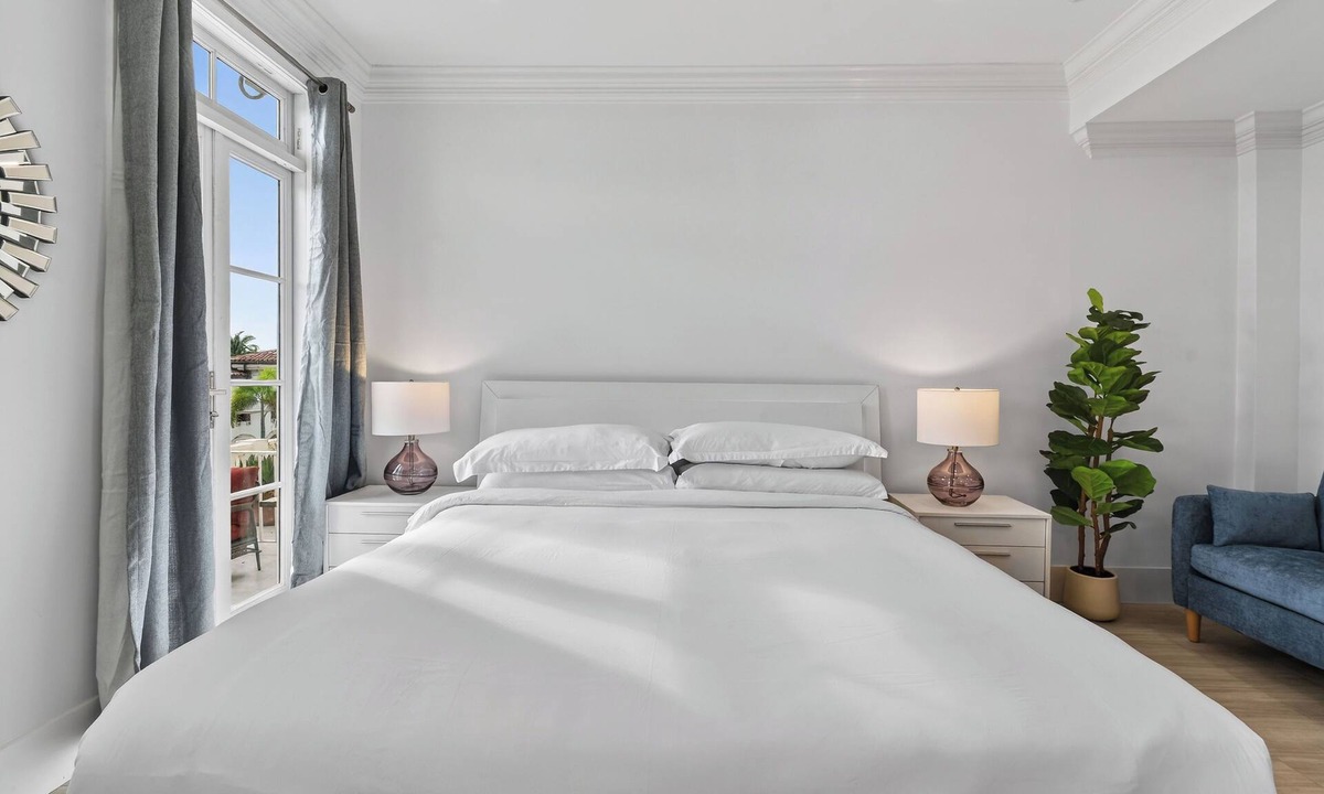 Palm Beach - West Palm Beach Condo | Tropicals of Palm Beach Condominium