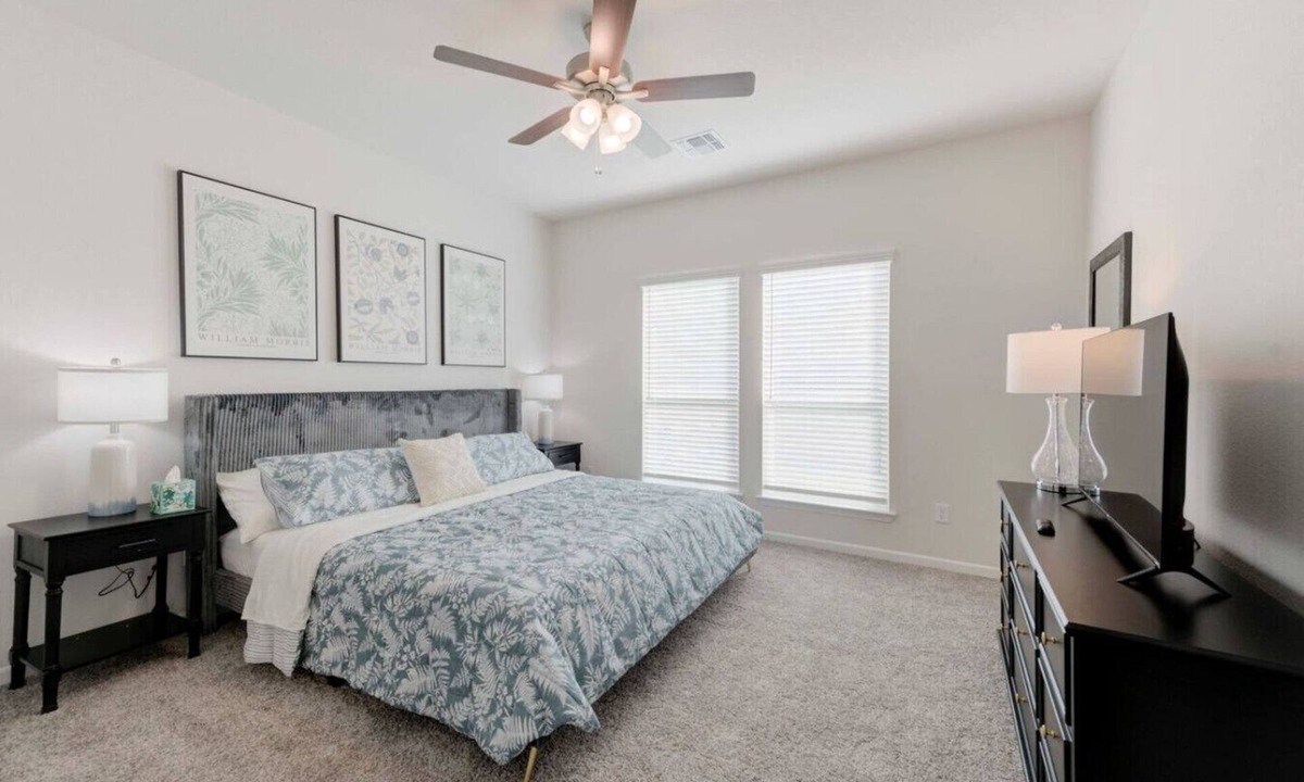 Troy Apartment | Troy Gem: Stylish & Central Stay