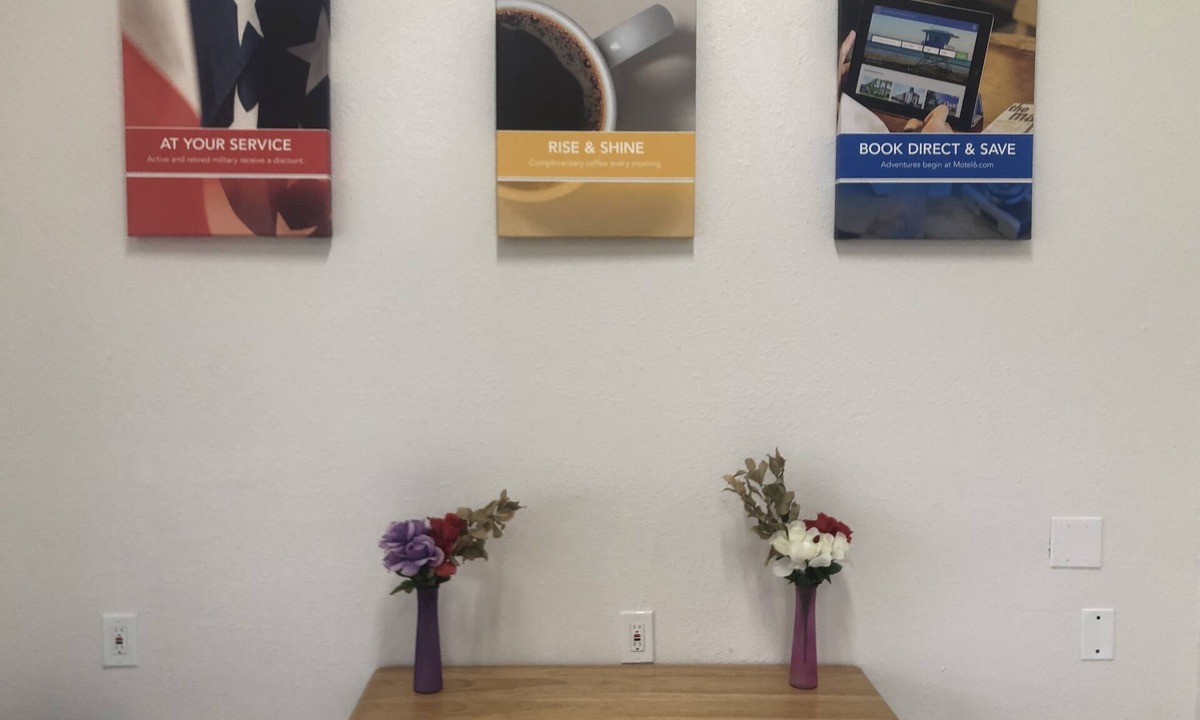 Troy Hotel | Troy Inn and Suites