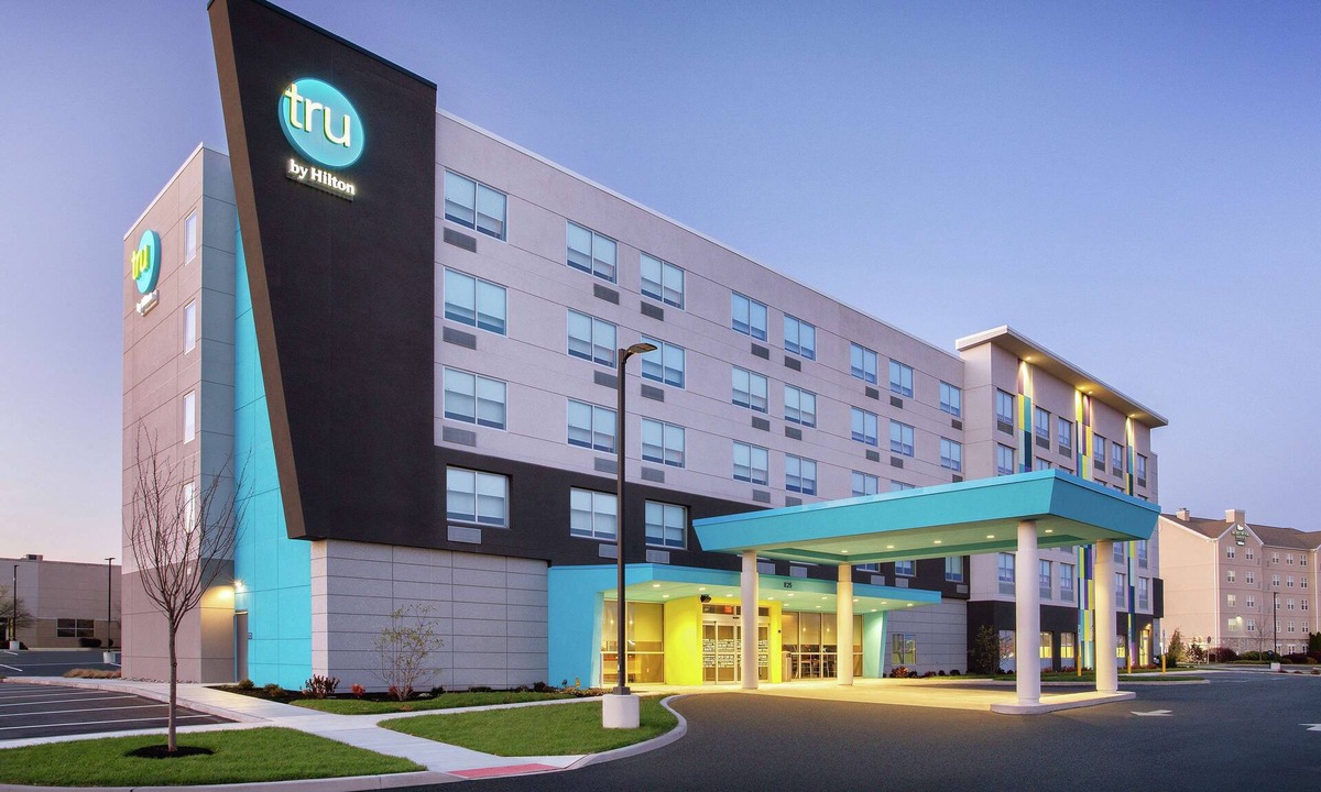 Audubon Hotel | Tru by Hilton Audubon Valley Forge