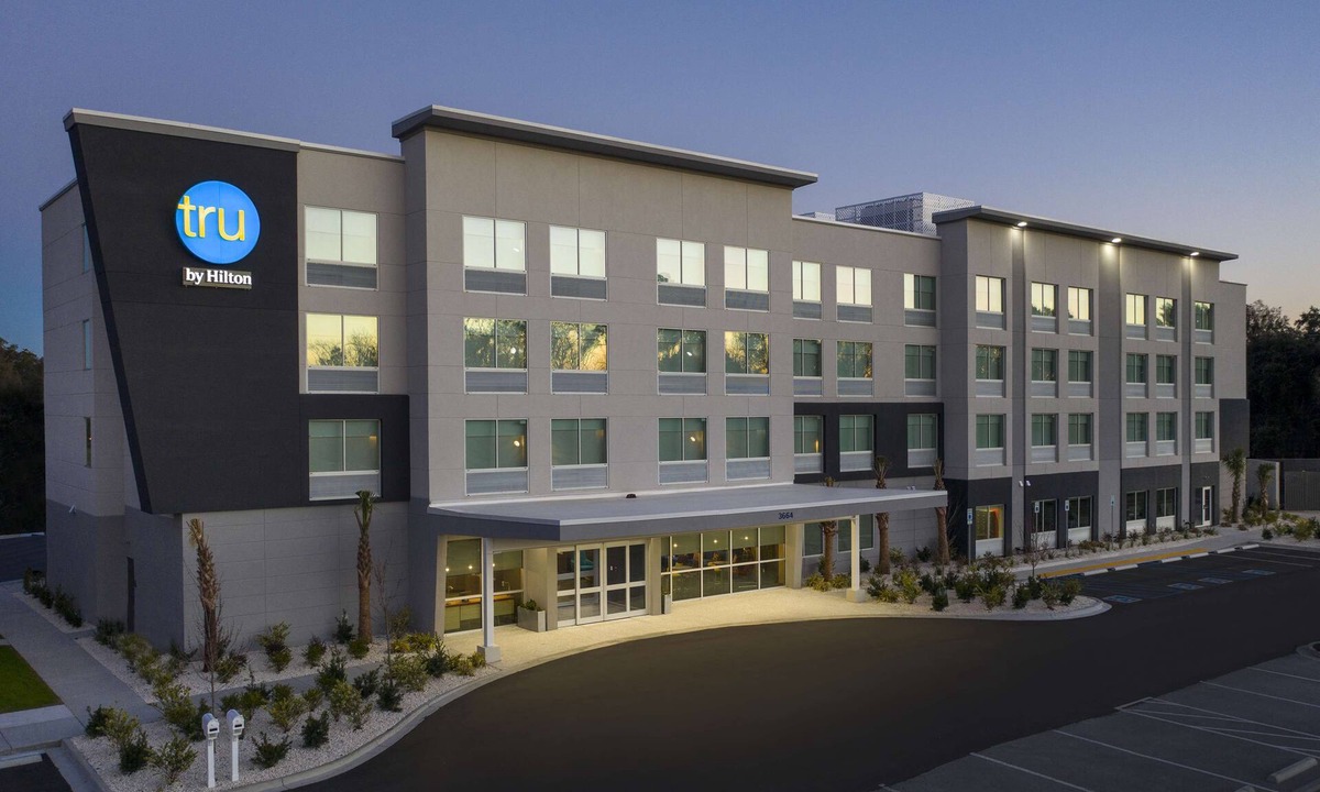 Burton Hotel | Tru by Hilton Beaufort, SC