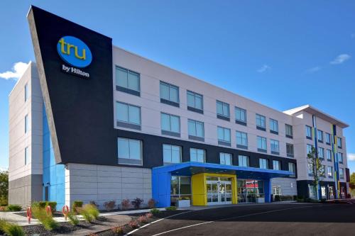 Concord Hotel | Tru By Hilton Concord, Nh