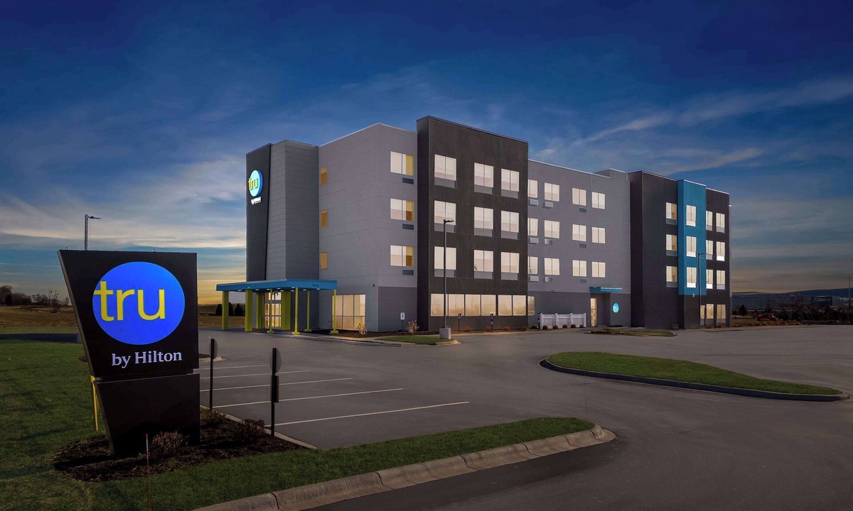 Dixon Hotel | Tru By Hilton Dixon