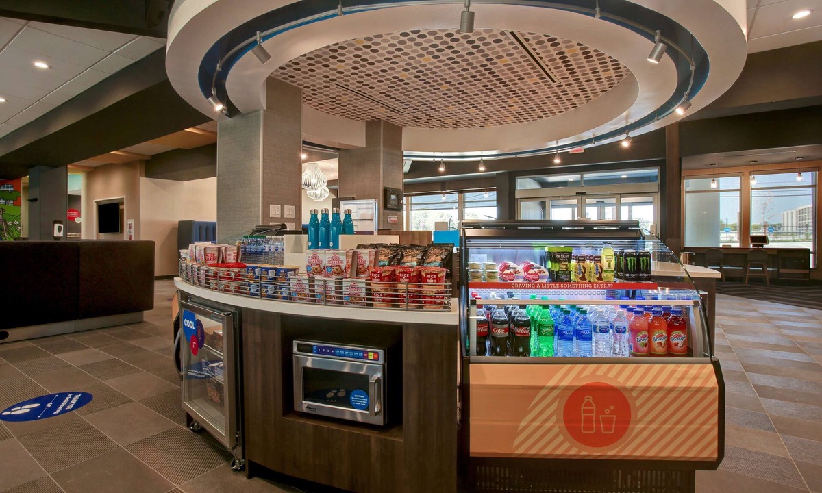 Grand Prairie Hotel | Tru by Hilton Grand Prairie