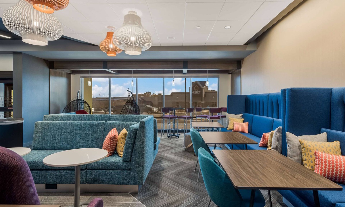 Greensboro Hotel | Tru by Hilton Greensboro, NC