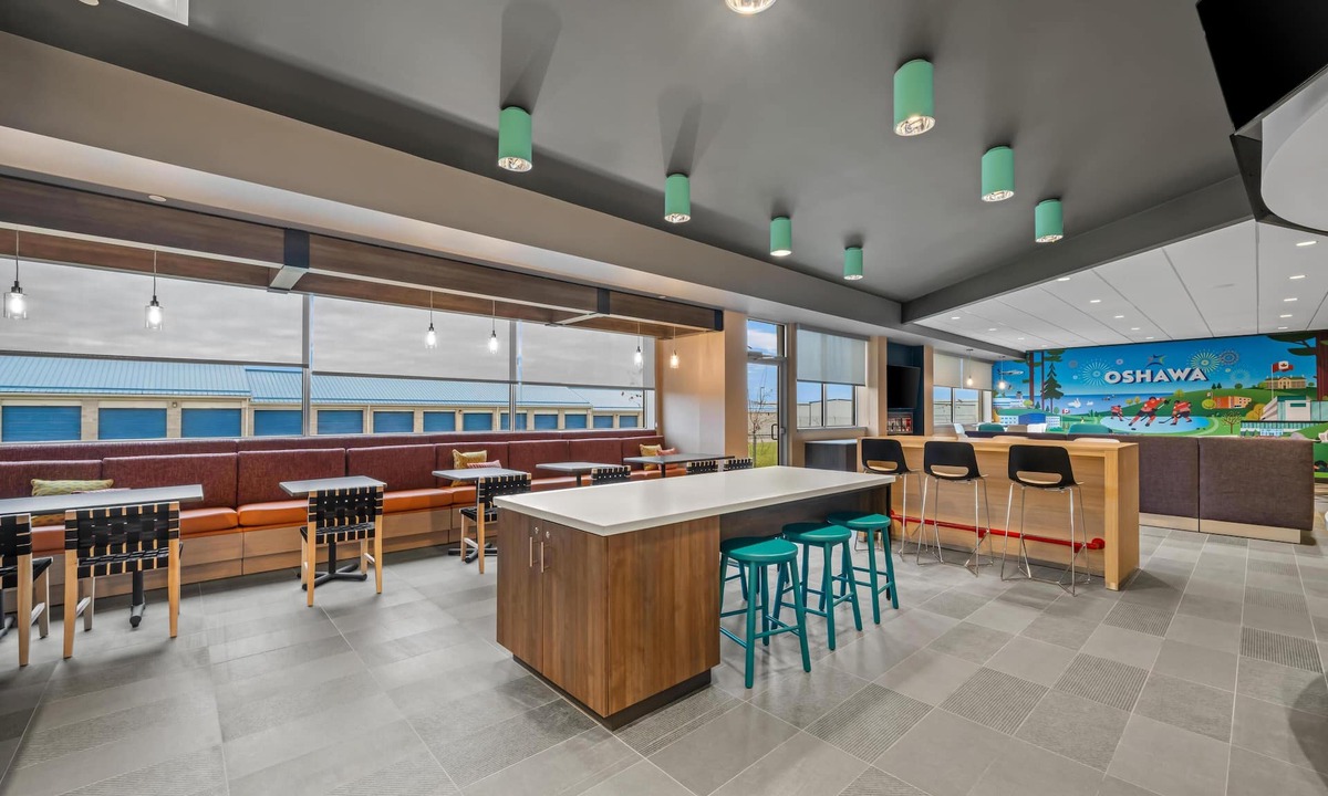 Oshawa Hotel | Tru By Hilton Oshawa