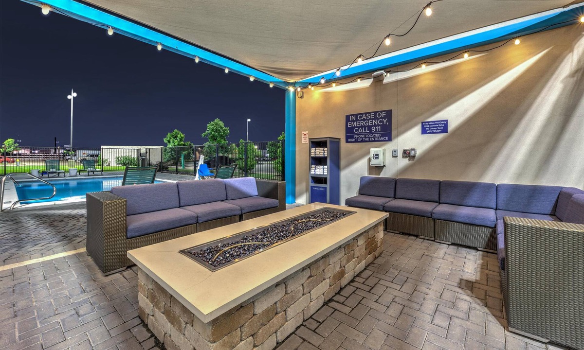 The Colony Hotel | Tru by Hilton The Colony Dallas