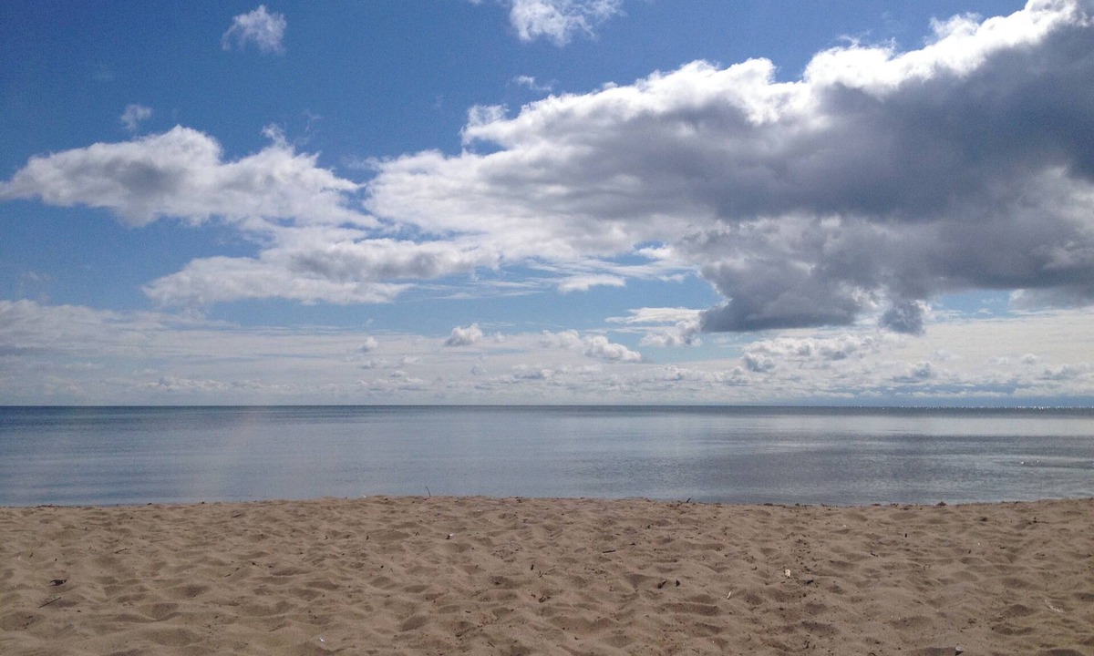 Turkey Point Cottage | True Beach Front Cottage in Turkey Point. Rare find.