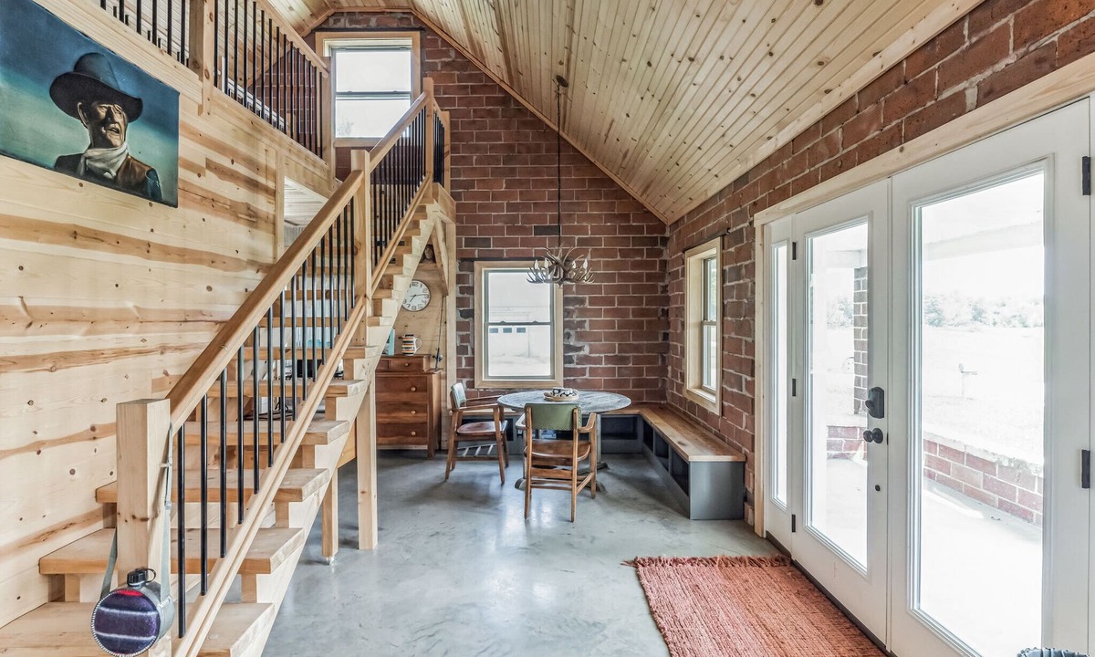 Otwell Cabin | Truelove Chalet- A Relaxed, Rustic, Glam Cabin!