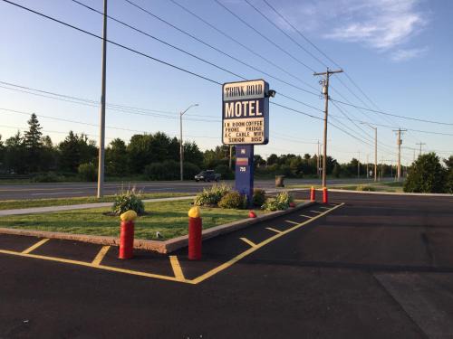 Sault Ste. Marie Hotel | Trunk Road Motel