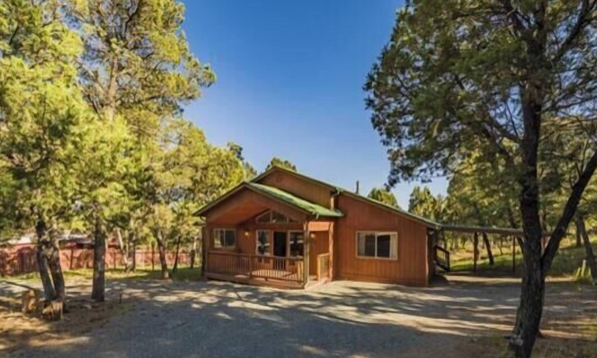 Ruidoso Cabin | Tucked Away Cabin | Quiet Forest Haven w/Hot Tub Deck & Cozy Gas Fire Ambiance