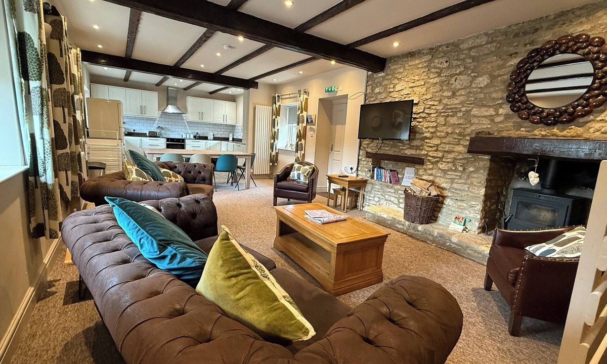 Shoscombe House | Tuckers Grave Inn - Historic Inn & Cider Pub