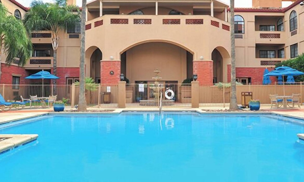 Palo Verde Villa | Tucson | Comfortable Desert Retreat | Pool + Hot Tub | 2BR